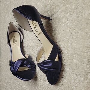 NEW BUTTER blue leather knotted heels size 9.5